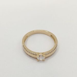 Złoty pierścionek próby 585, 14k, 14 karat, z przezroczystymi cyrkoniami, rozmiar 17 Złoty pierścionek próby 585, 14k, 14 karat, z przezroczystymi cyrkoniami, rozmiar 17